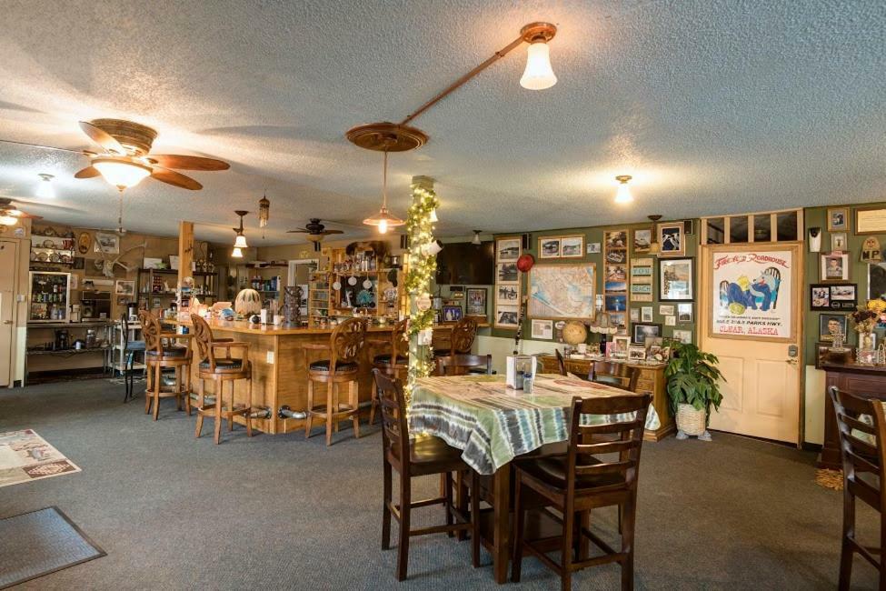 הוילה Nenana Fireweed Roadhouse מראה חיצוני תמונה